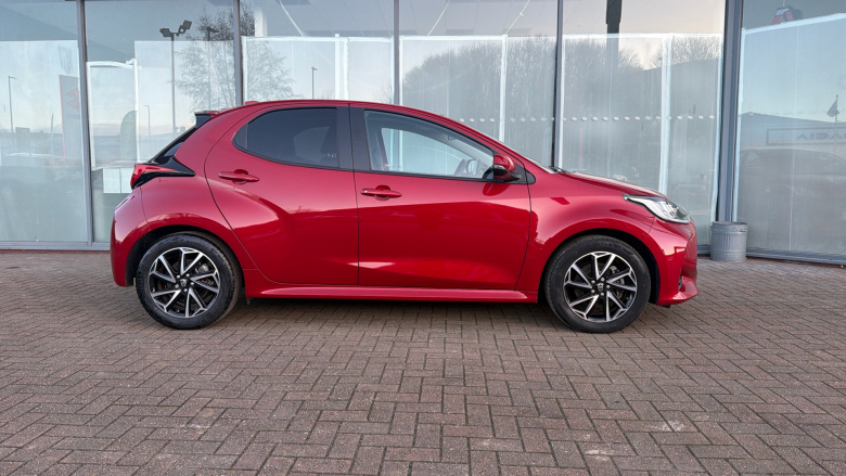 Toyota Yaris 1.5 Hybrid Design 5dr CVT Hybrid Hatchback